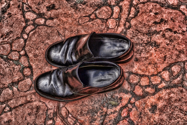 Black shoes abandoned